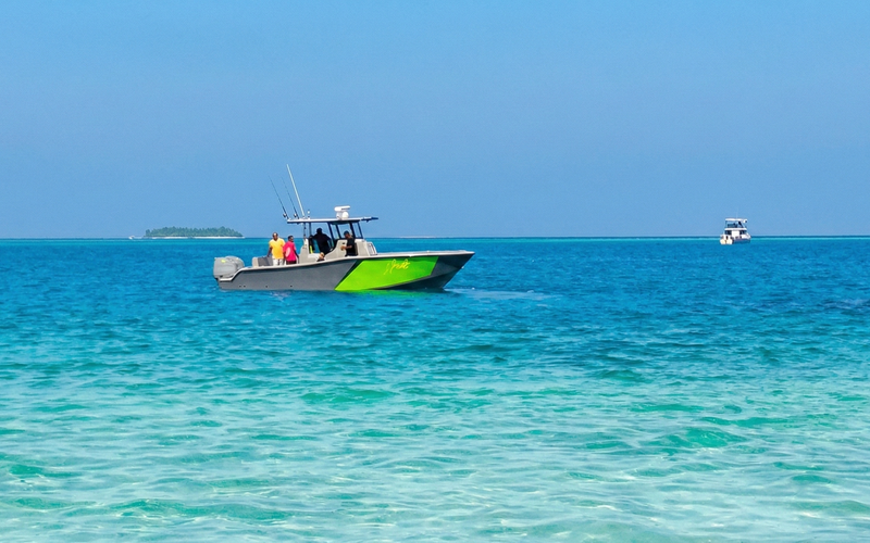 HEADSEAS master craftsmen at work